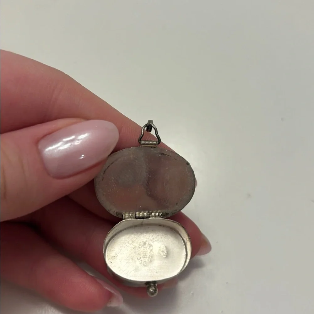 Oval shaped mini silver plated pill box